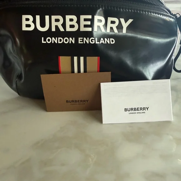 Burberry Black and Beige Belt Bag - Picture 2 of 4
